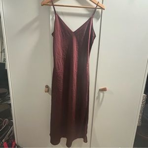 Aritzia Wilfred Only Slip Dress